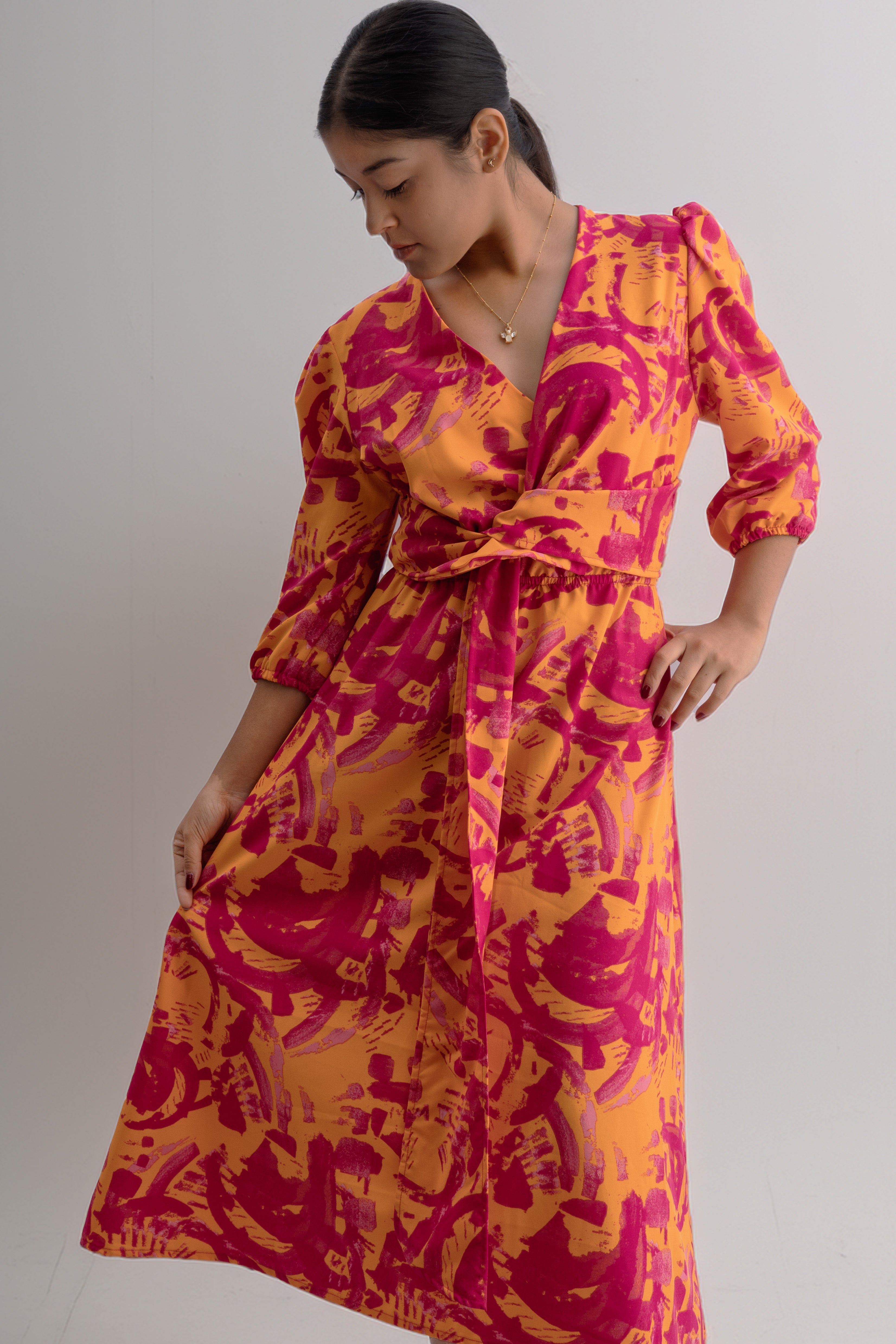 Vestido seda estampado manga 3/4