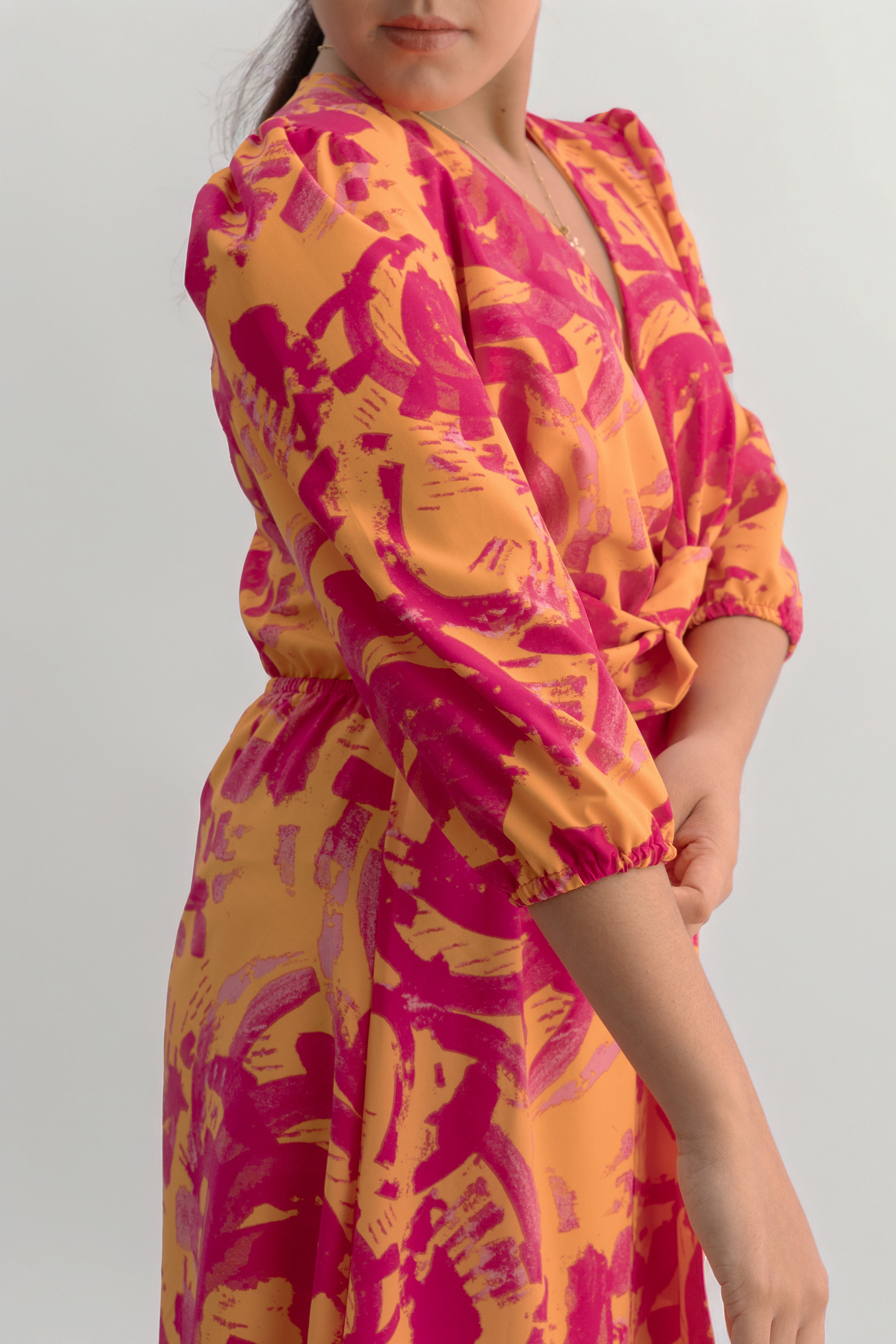 Vestido seda estampado manga 3/4